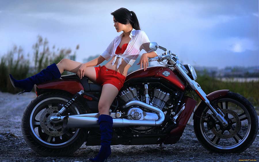 Beautiful girls and motorcycles in Tustla Gutierrez
