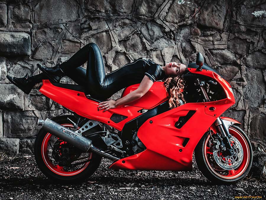 Beautiful girl Beautiful girls and motorcycles in Tustla Gutierrez