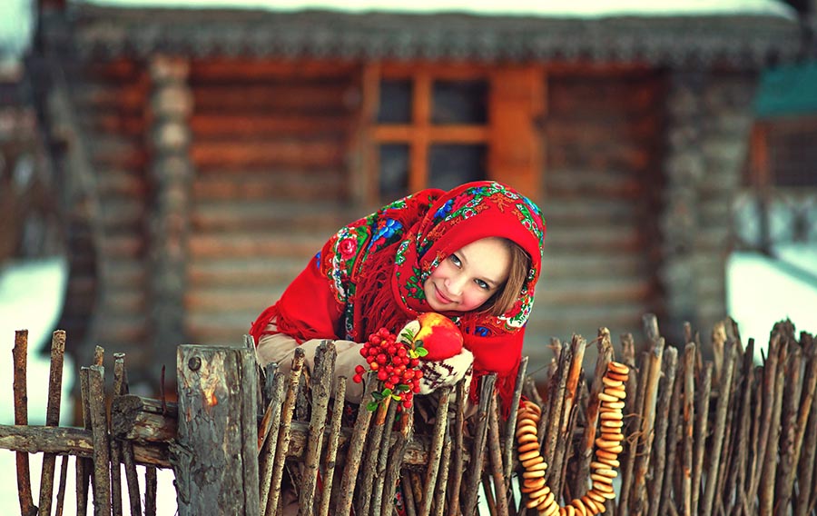 Sexy girl Women in Slavic costumes in Tustla Gutierrez